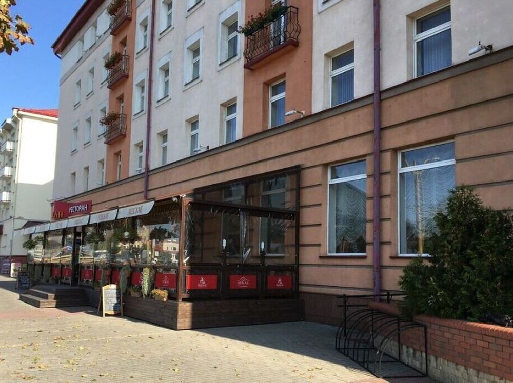 Продажа гостинично-ресторанного комплекса "Неман" в центре Гродно (г. Гродно, ул. Стефана Батория, 8)
